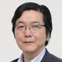 Photo of Professor Yuichi Ikuhara